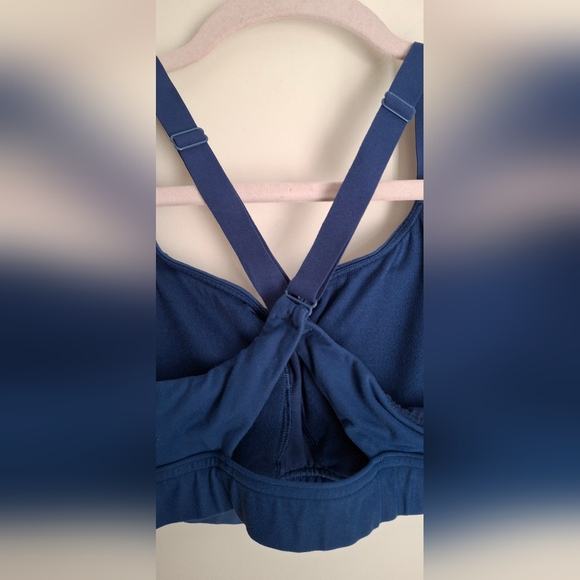 Under armour womens blue small cross back athletic active padded sports bra run - Picture 2 of 7